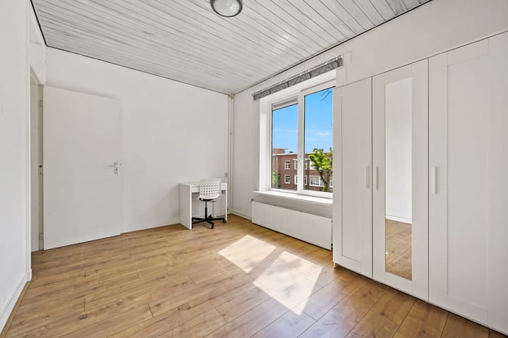 Foto 27 van De Genestetlaan 80