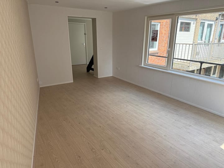 Photo 2 of Steenstraat 24-C