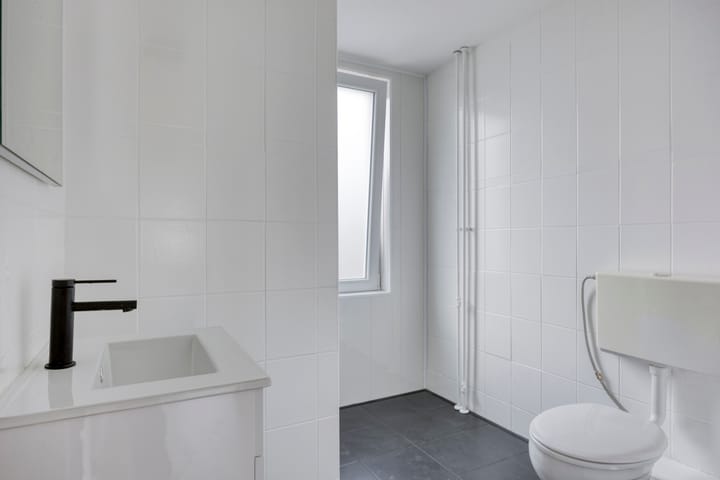 Foto 12 van Klompenmakerstraat 4