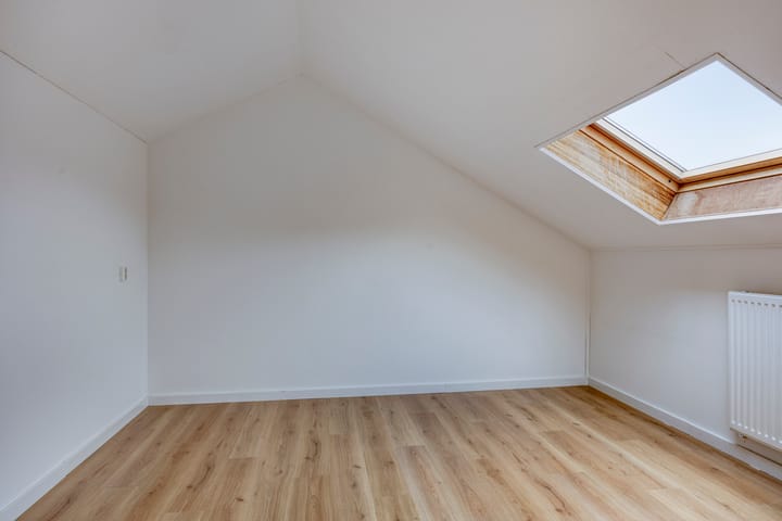 Foto 14 van Klompenmakerstraat 4