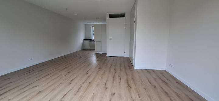 Foto 3 van Thomas Romeinstraat 16