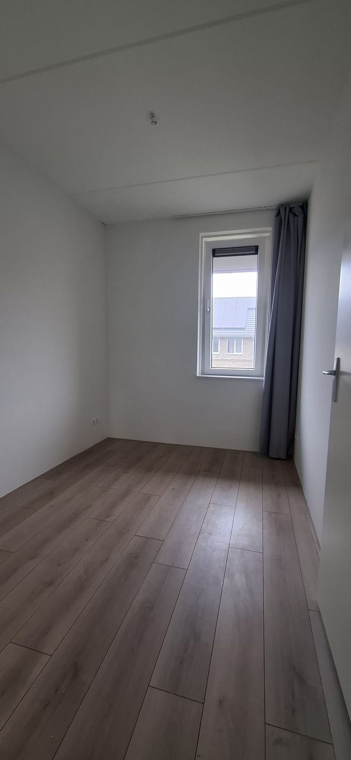 Foto 8 van Thomas Romeinstraat 16