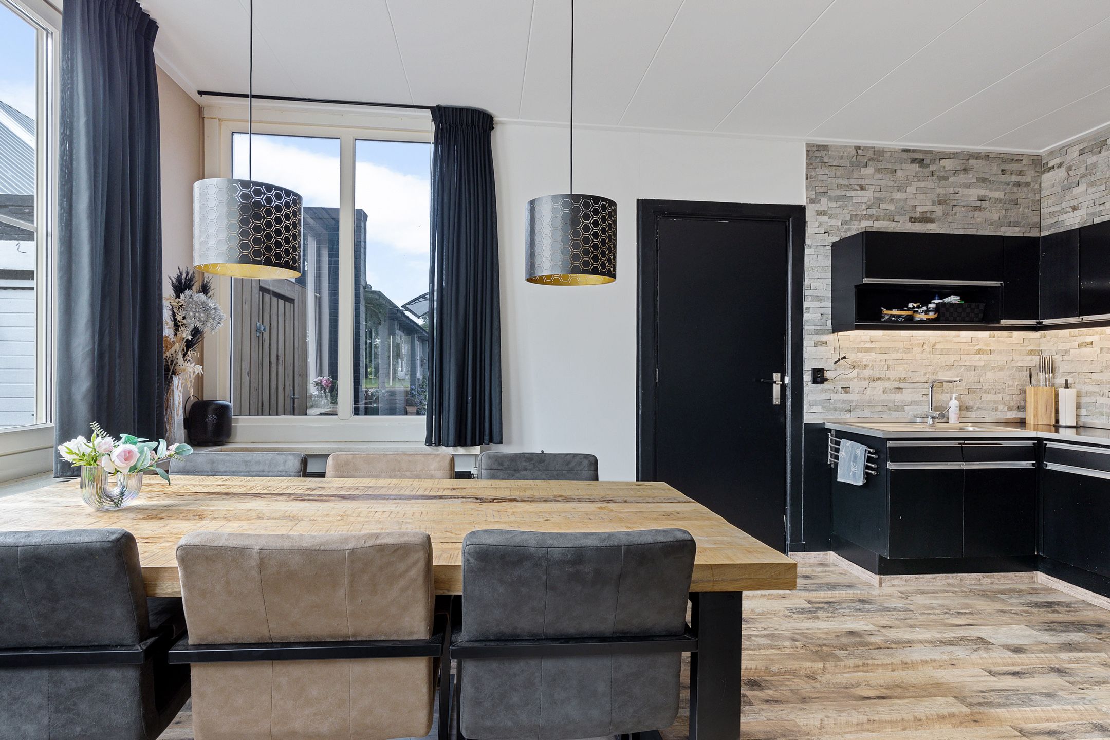 Photo 9 of J. Kammingastraat 133