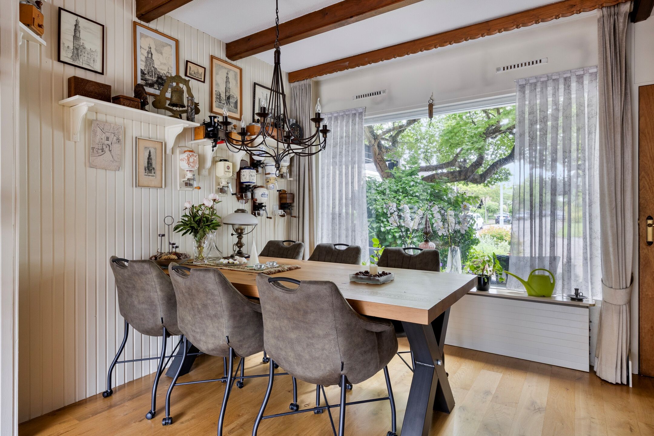 Foto 15 van Abeelstraat 22