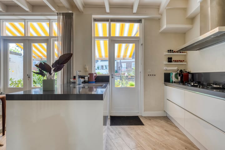 Foto 10 van Latijnse Schoolstraat 13-A