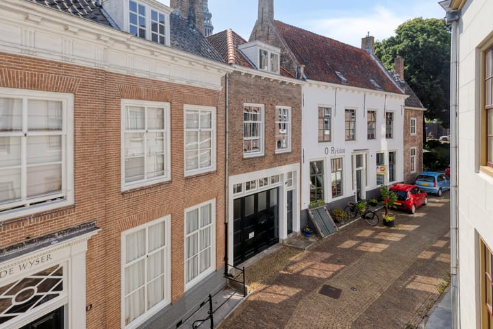 Foto 34 van Latijnse Schoolstraat 13-A