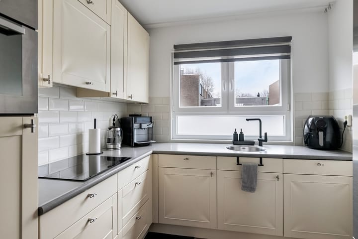 Foto 8 van Oostzeestraat 113