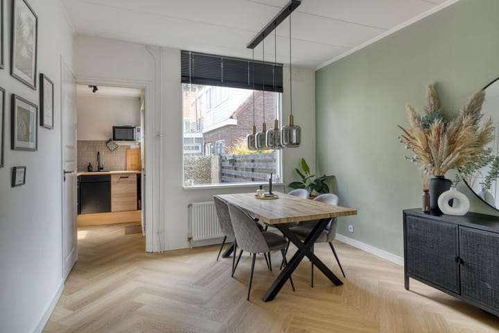 Foto 10 van D. Doniastraat 153