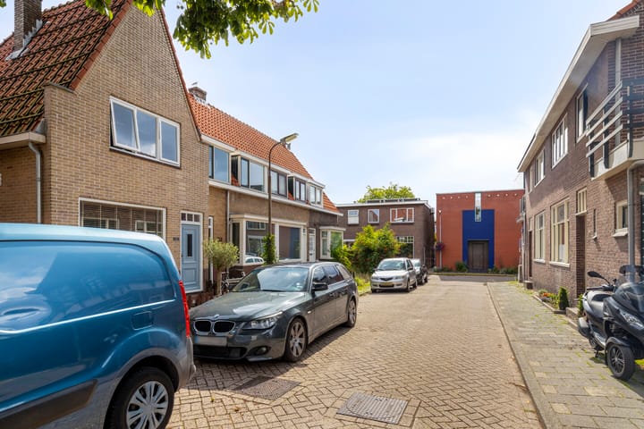 Foto 35 van D. Doniastraat 153