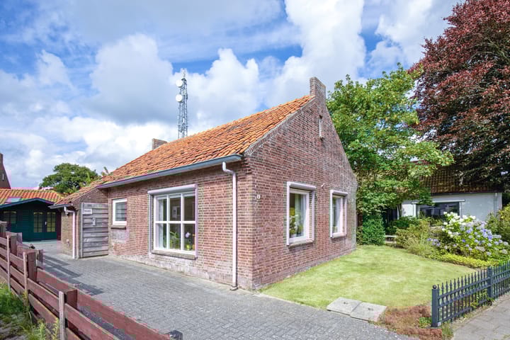 Foto 1 van Burgerhoutstraat 6