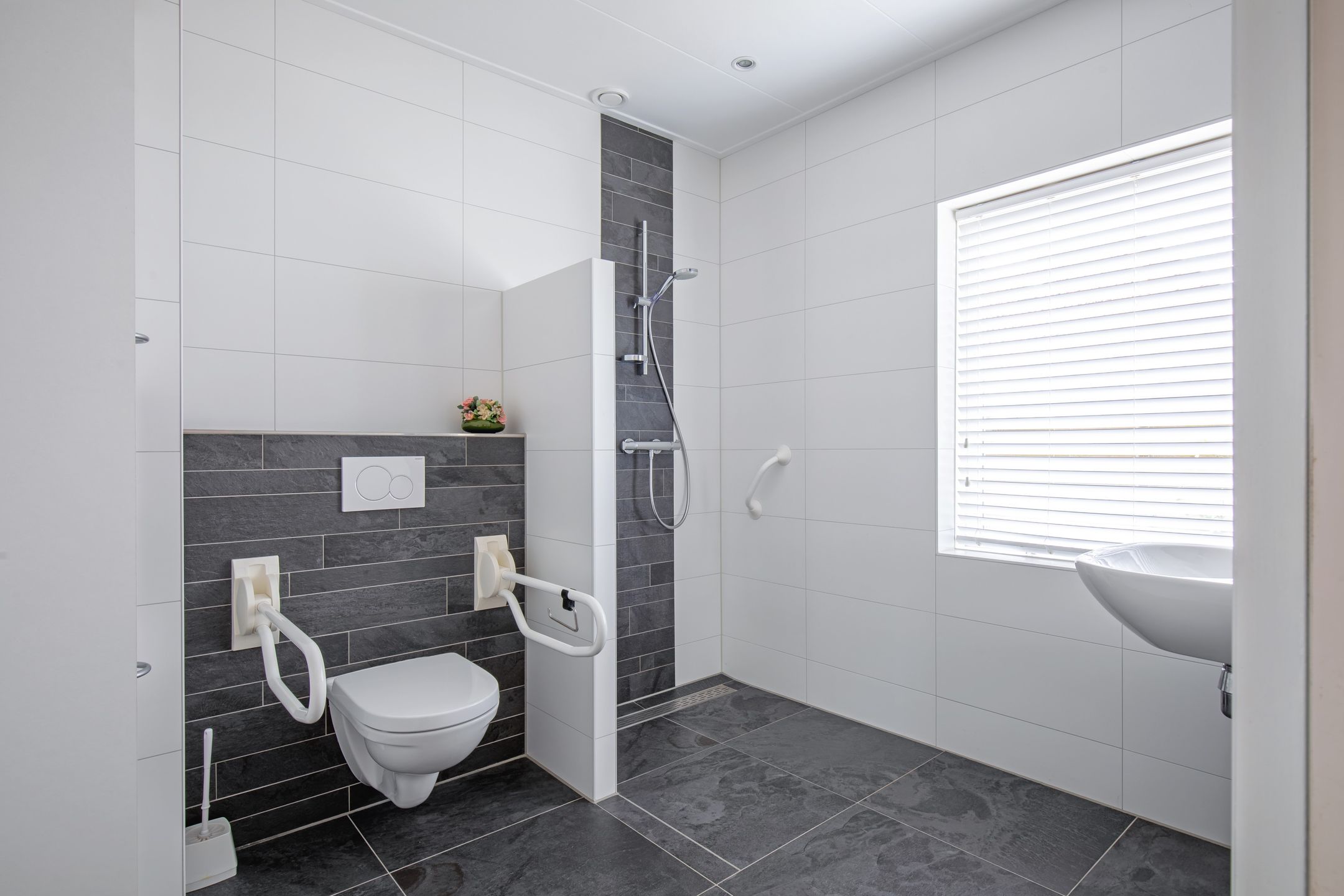 Foto 15 van Burgerhoutstraat 6