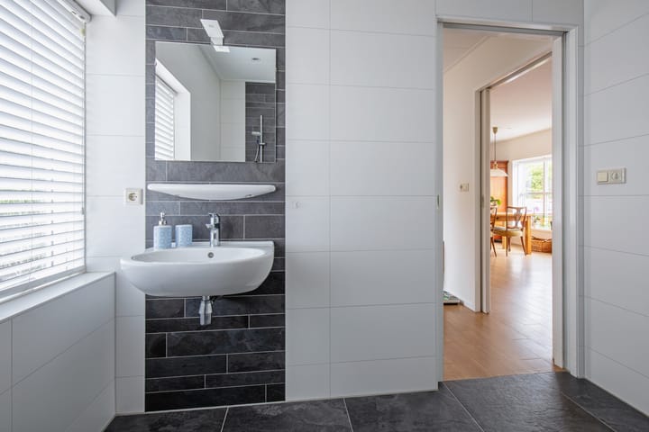 Foto 16 van Burgerhoutstraat 6