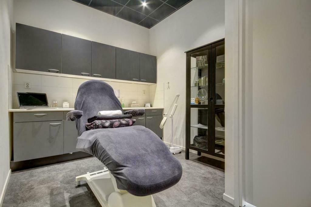 View photo 1 of Dorpsstraat 348-A