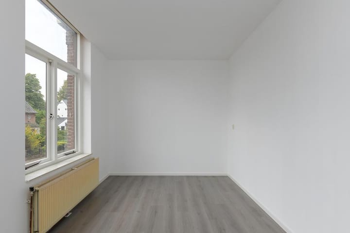 Foto 3 van Burg Grothestraat 38