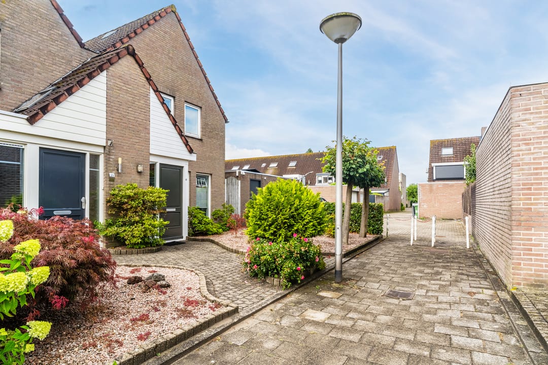 Foto 26 van Marga Klompéstraat 41