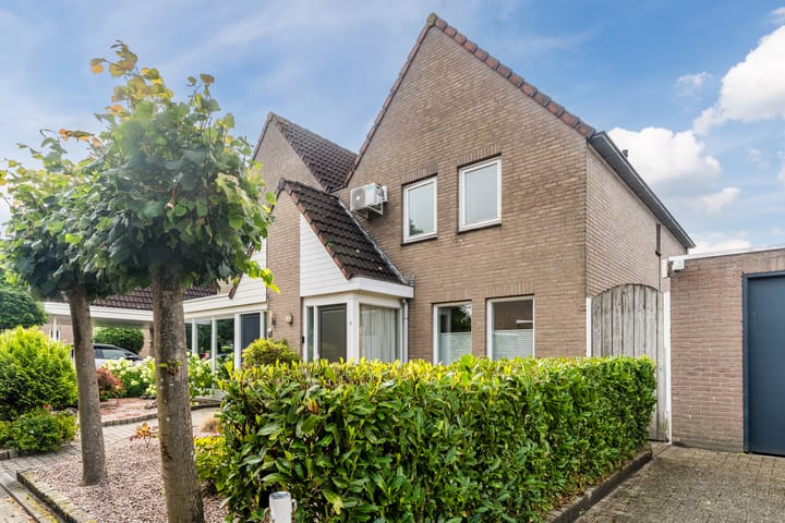 Photo 27 of Marga Klompéstraat 41