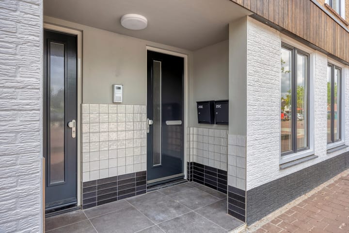 Foto 8 van Brugstraat 25