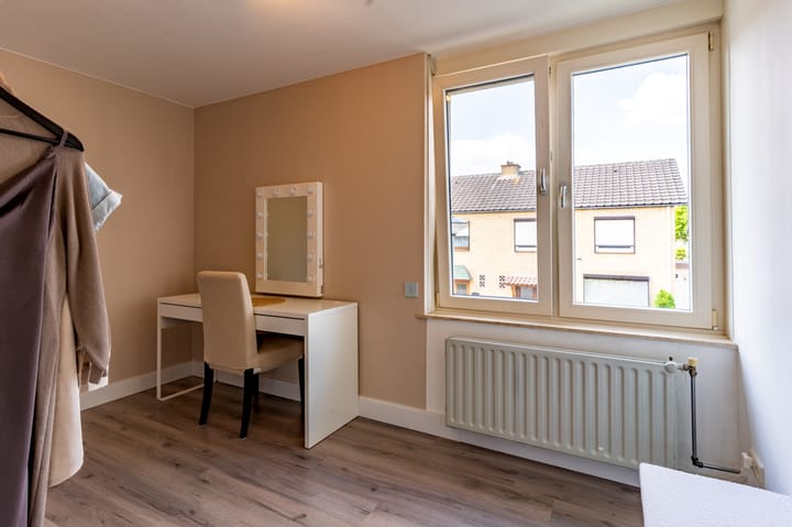 Photo 17 of Dross Banensstraat 6