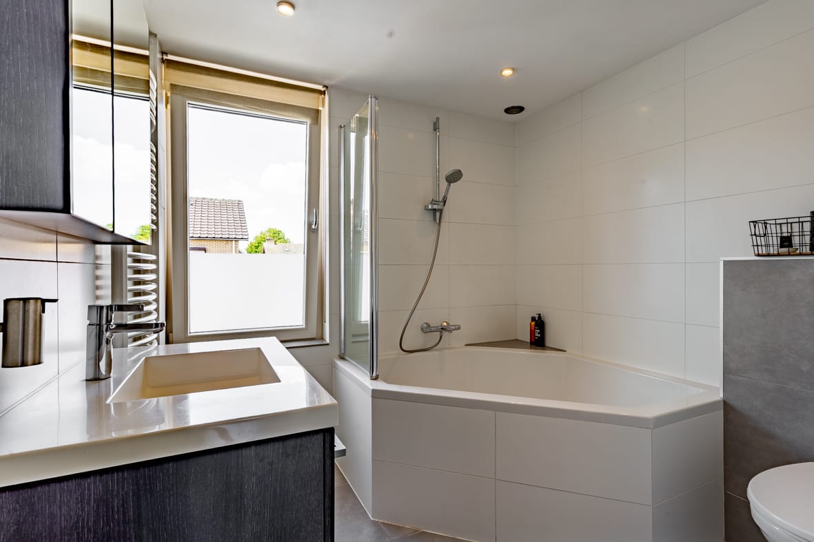 Foto 19 van Dross Banensstraat 6