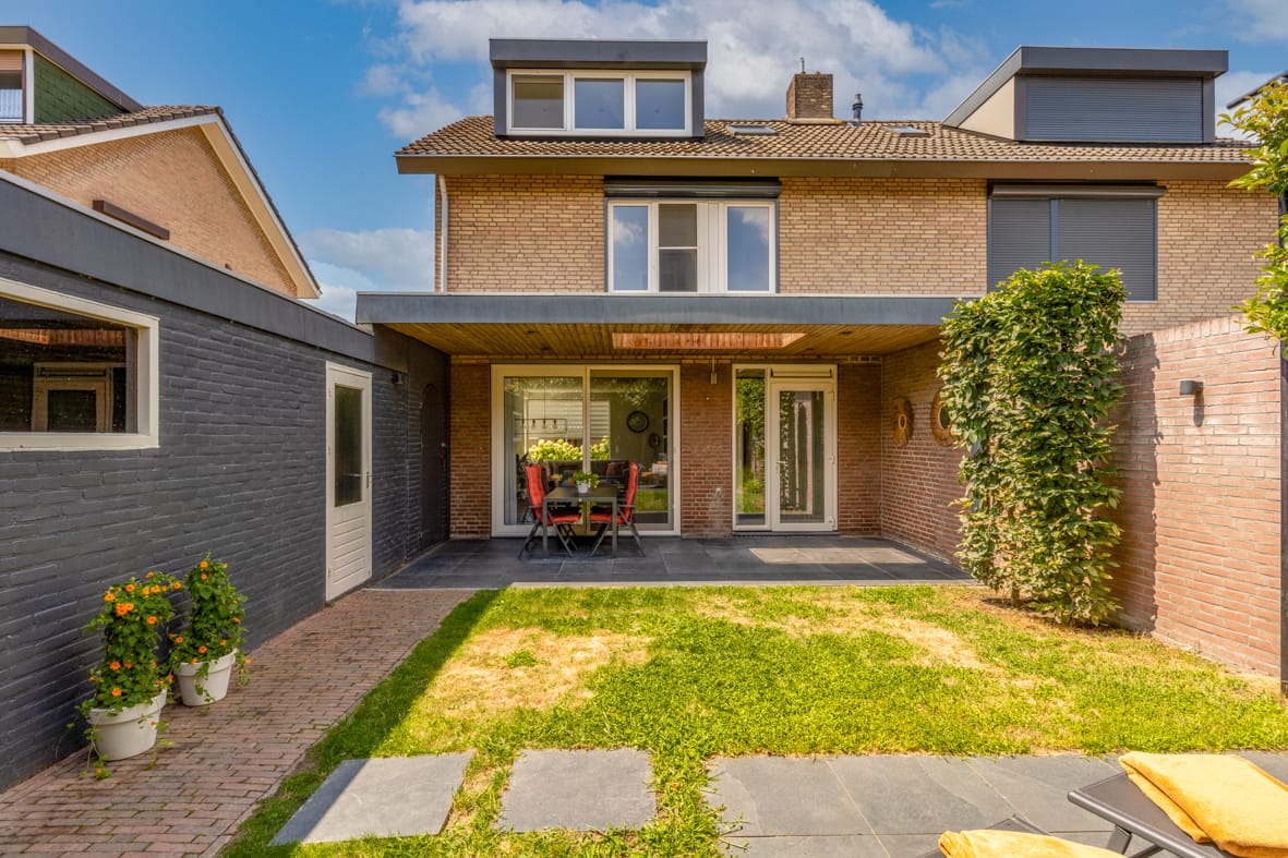 Foto 25 van Dross Banensstraat 6