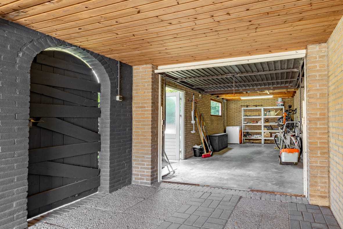 Foto 30 van Dross Banensstraat 6