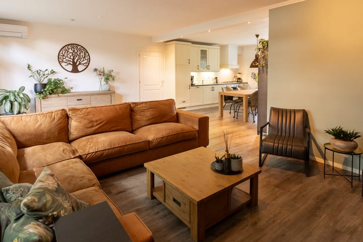 Photo 15 of Prins Bernhardstraat 40