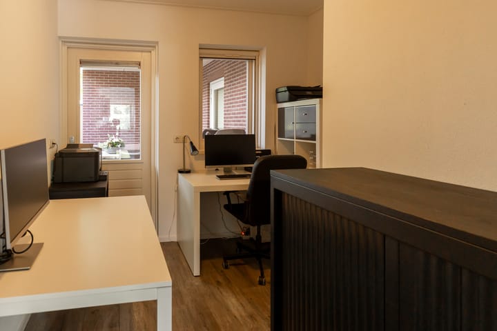 Photo 16 of Prins Bernhardstraat 40