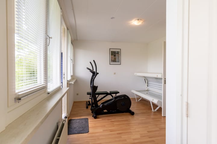 Photo 24 of Prins Bernhardstraat 40