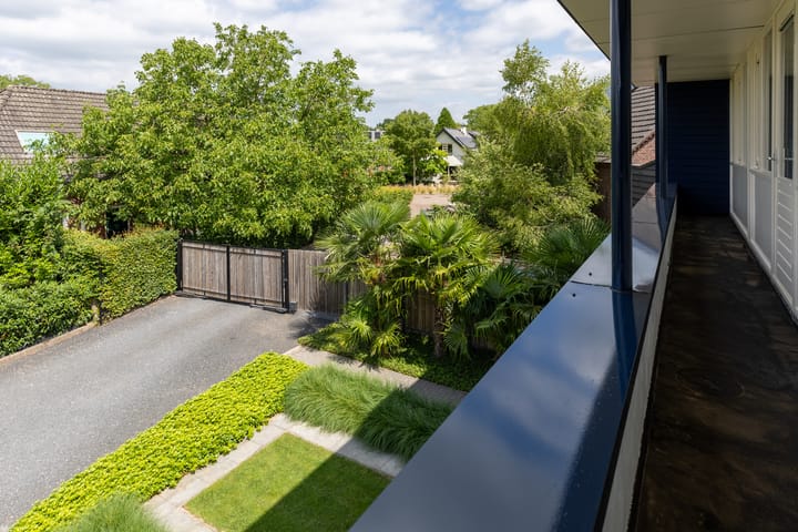 Photo 26 of Prins Bernhardstraat 40