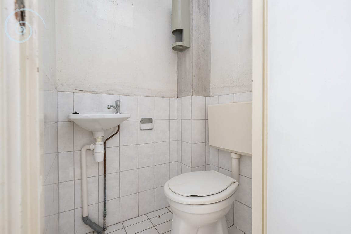 Photo 10 of Lauwerijnstraat 17