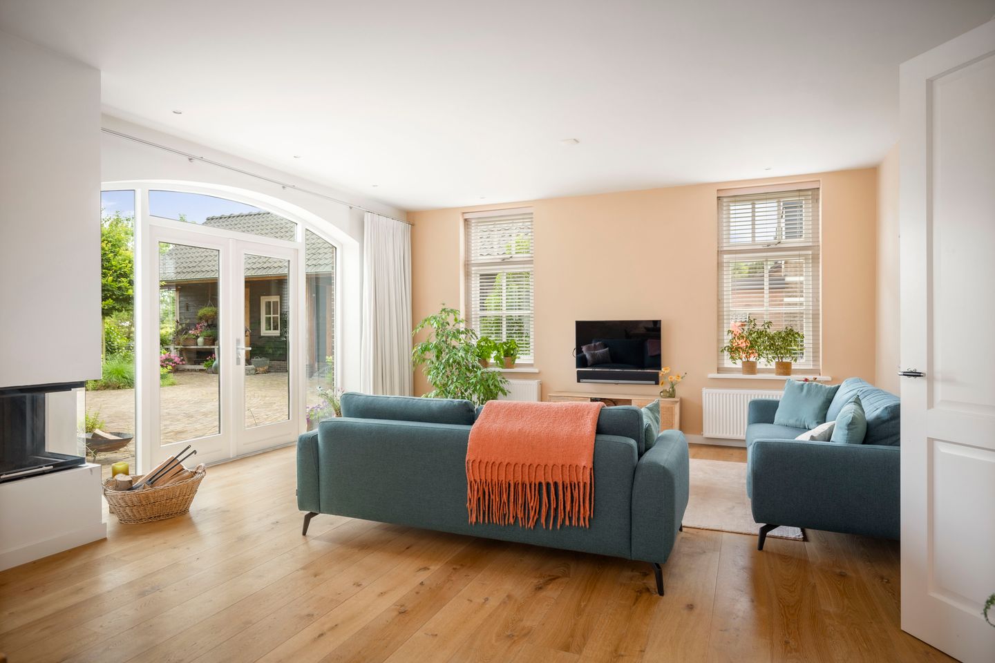 Foto 25 van Burgemeester van der Feltzweg 98