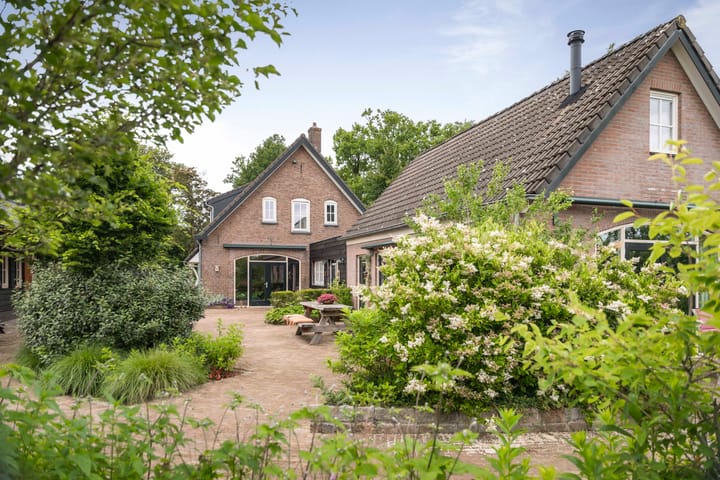 Foto 54 van Burgemeester van der Feltzweg 98