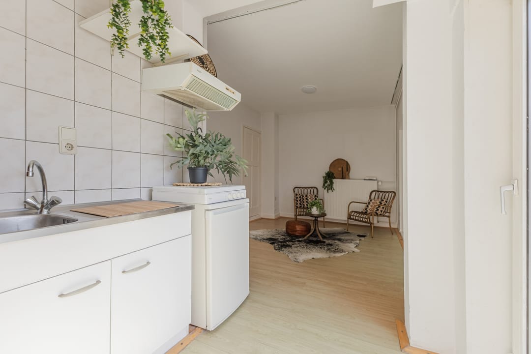 Foto 8 van Pastoor van Arslaan 5-A