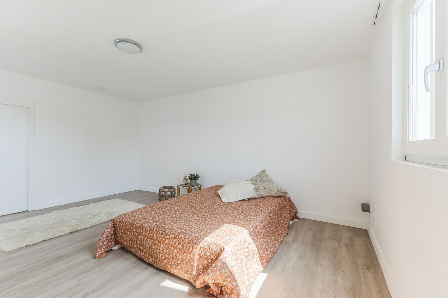 Foto 10 van Pastoor van Arslaan 5-A