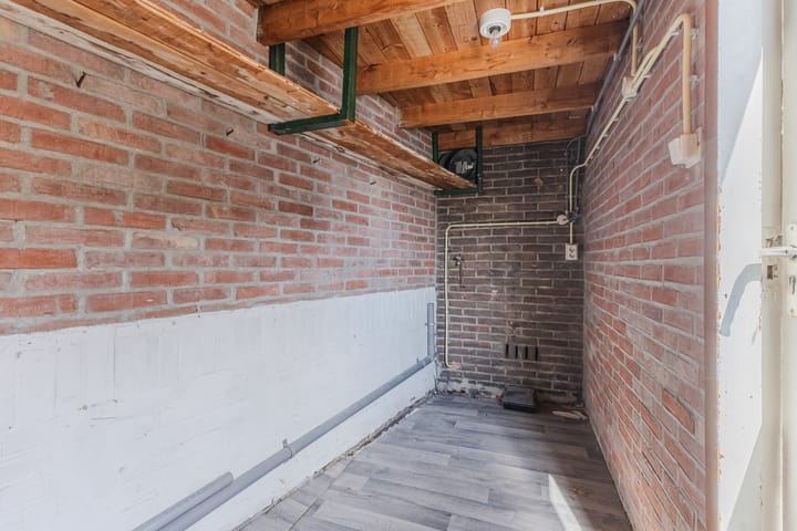 Foto 15 van Pastoor van Arslaan 5-A