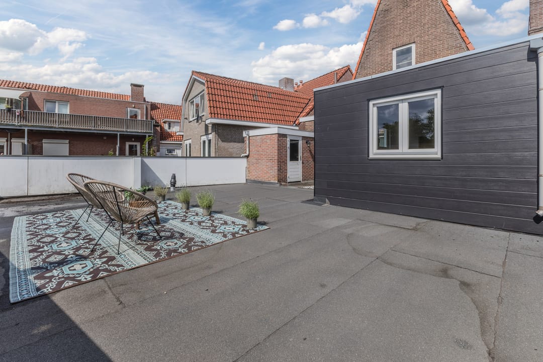 Foto 22 van Pastoor van Arslaan 5-A