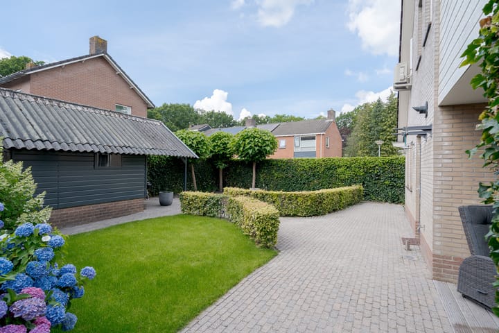 Foto 41 van Roessinghkamplaan 16