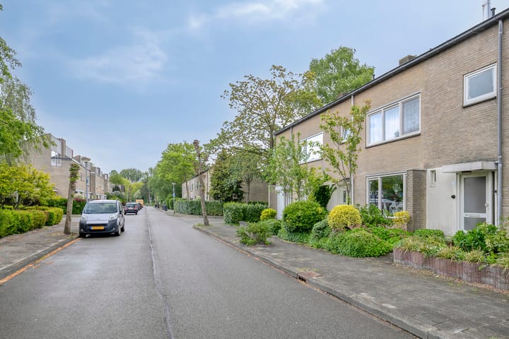 Photo 6 of Kometenstraat 38