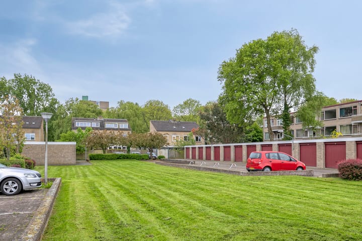 Photo 22 of Kometenstraat 38