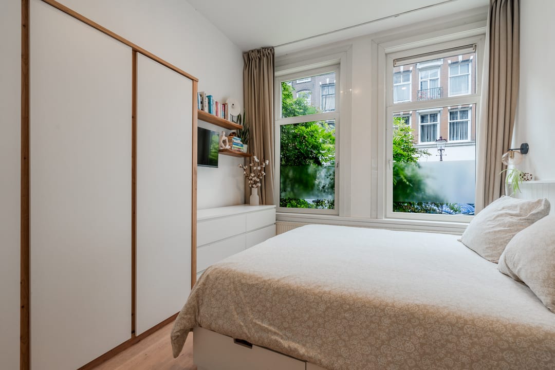 Foto 22 van Brederodestraat 38-H