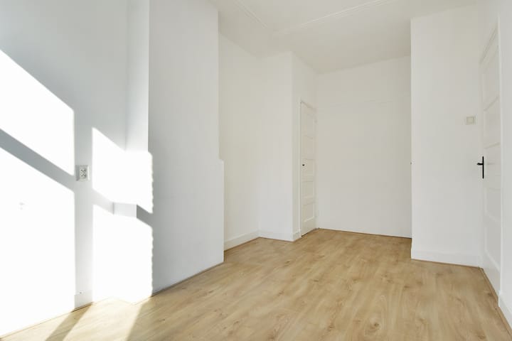 Foto 8 van Rhenenstraat 120