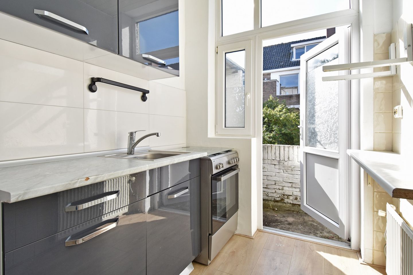 Photo 10 of Rhenenstraat 120