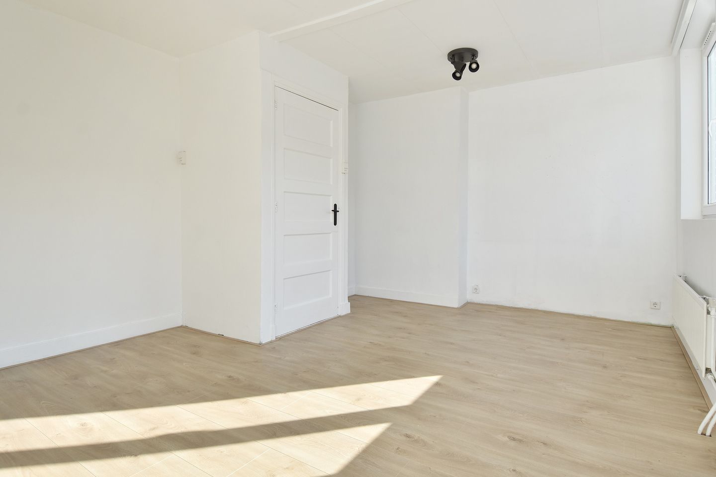 Photo 29 of Rhenenstraat 120