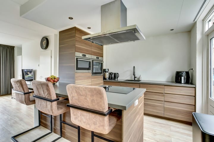 Foto 2 van Koolzaadhof 105