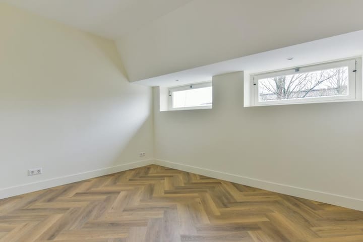 Photo 18 of Geulstraat 26-4