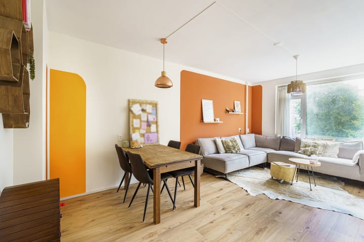 Foto 10 van Burgemeester Caan van Necklaan 564