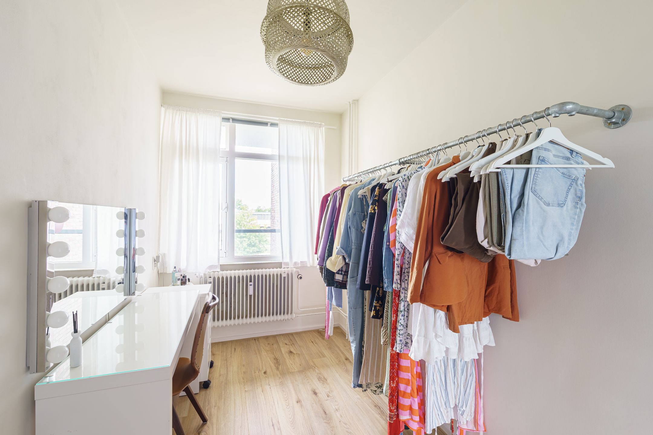 Foto 18 van Burgemeester Caan van Necklaan 564