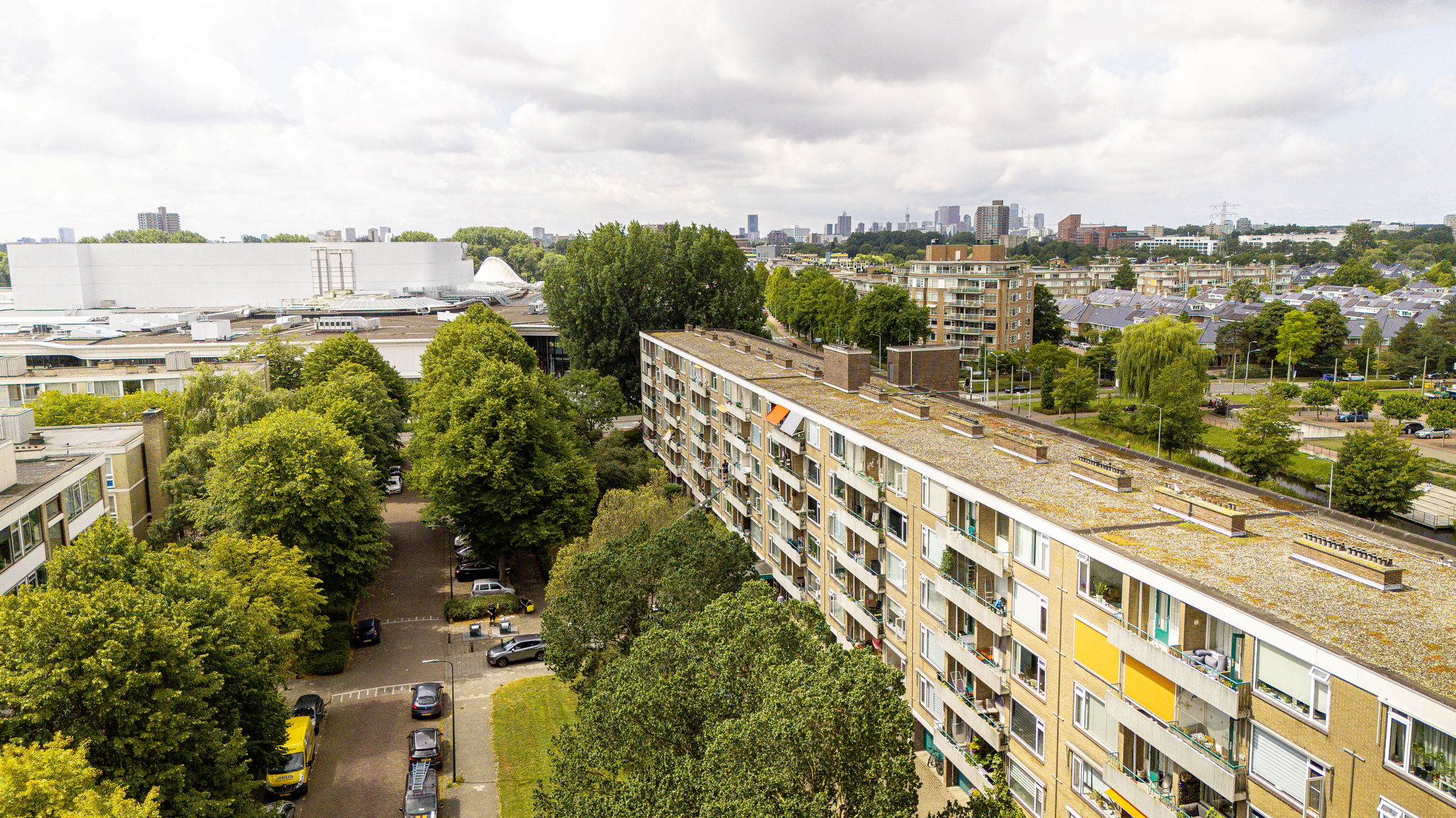 Foto 21 van Burgemeester Caan van Necklaan 564