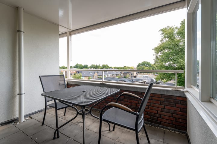 Foto 10 van Generaal Maczekstraat 147