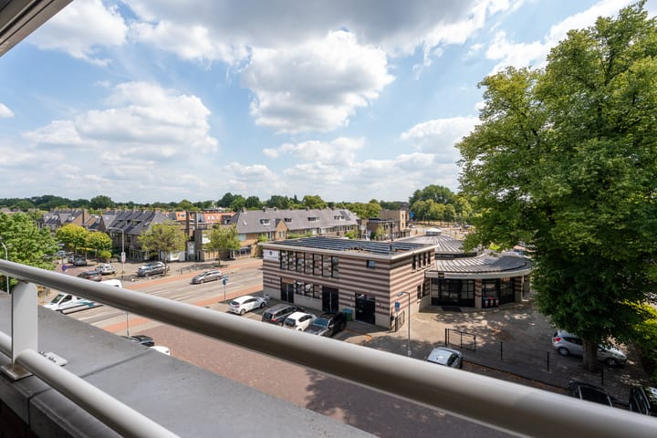 Foto 11 van Generaal Maczekstraat 147